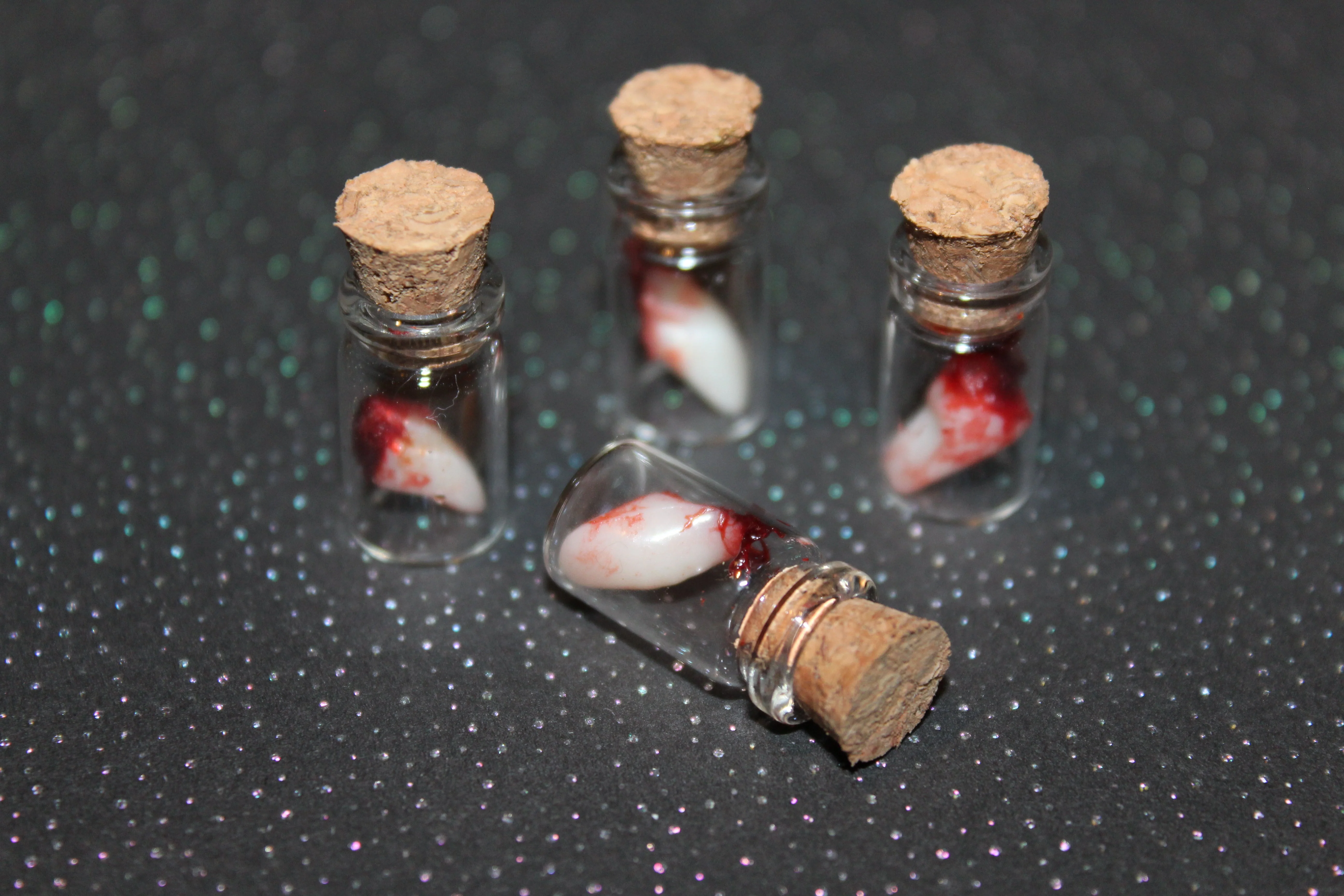 Bloody Tooth Specimen Prop - Image 3
