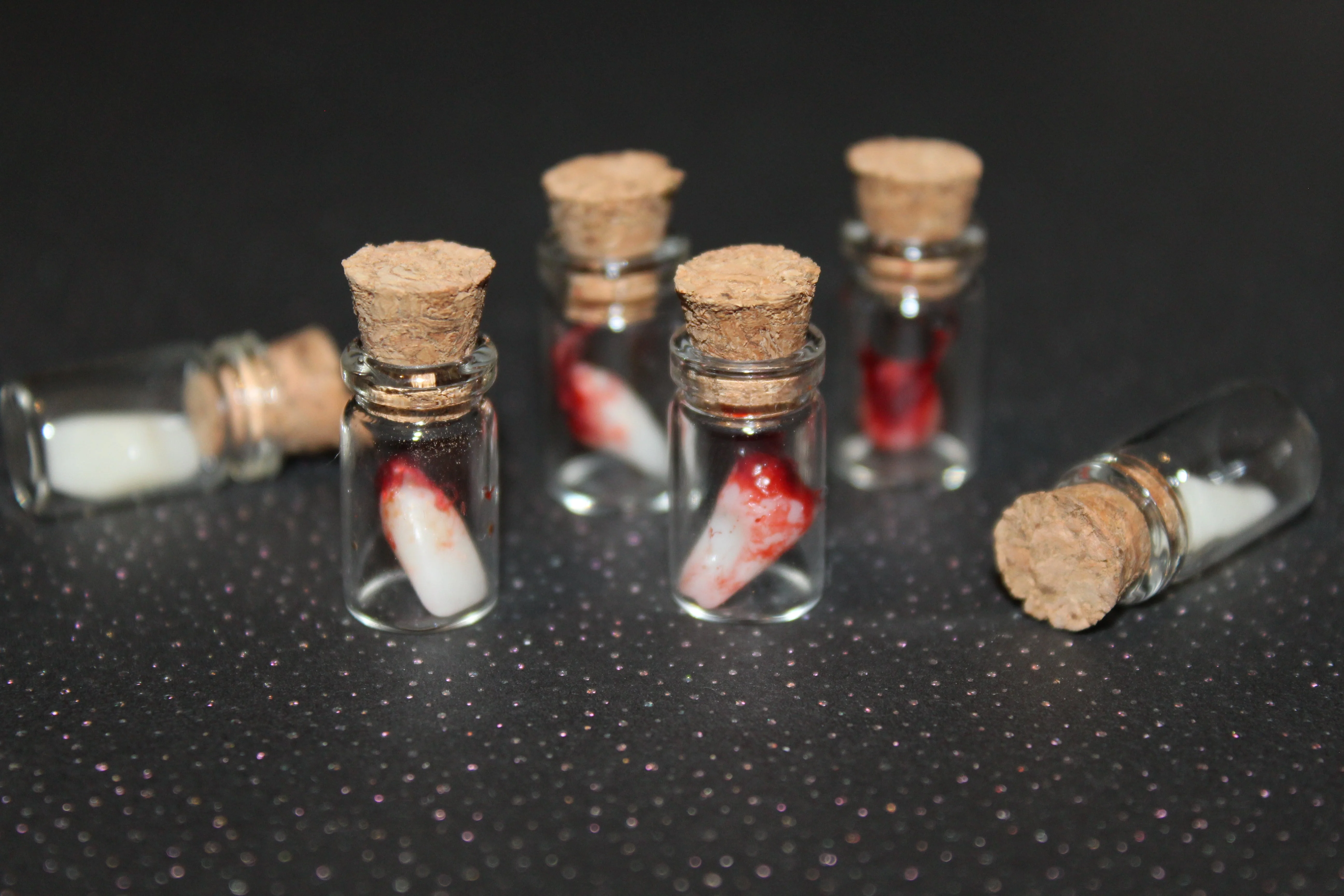 Bloody Tooth Specimen Prop - Image 7