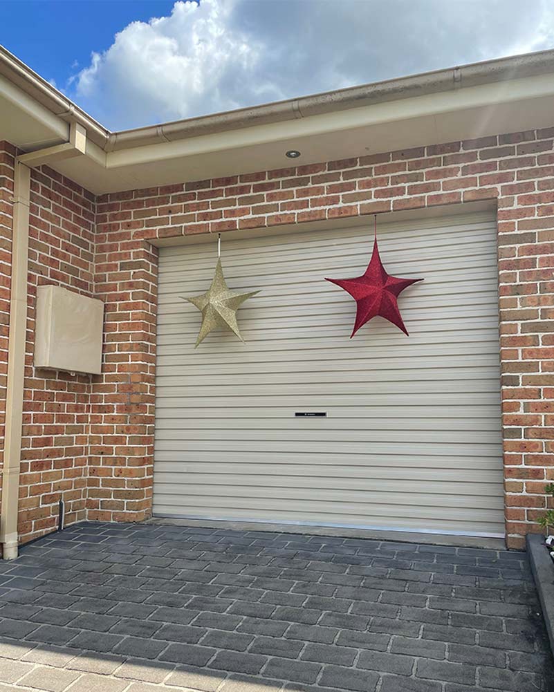 Christmas Red Pop-Up Tinsel Star 65cm - Image 3