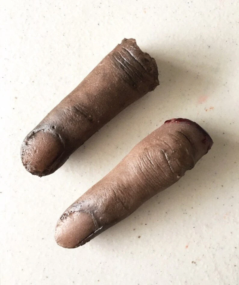 Dark Severed Finger Prop - Image 3