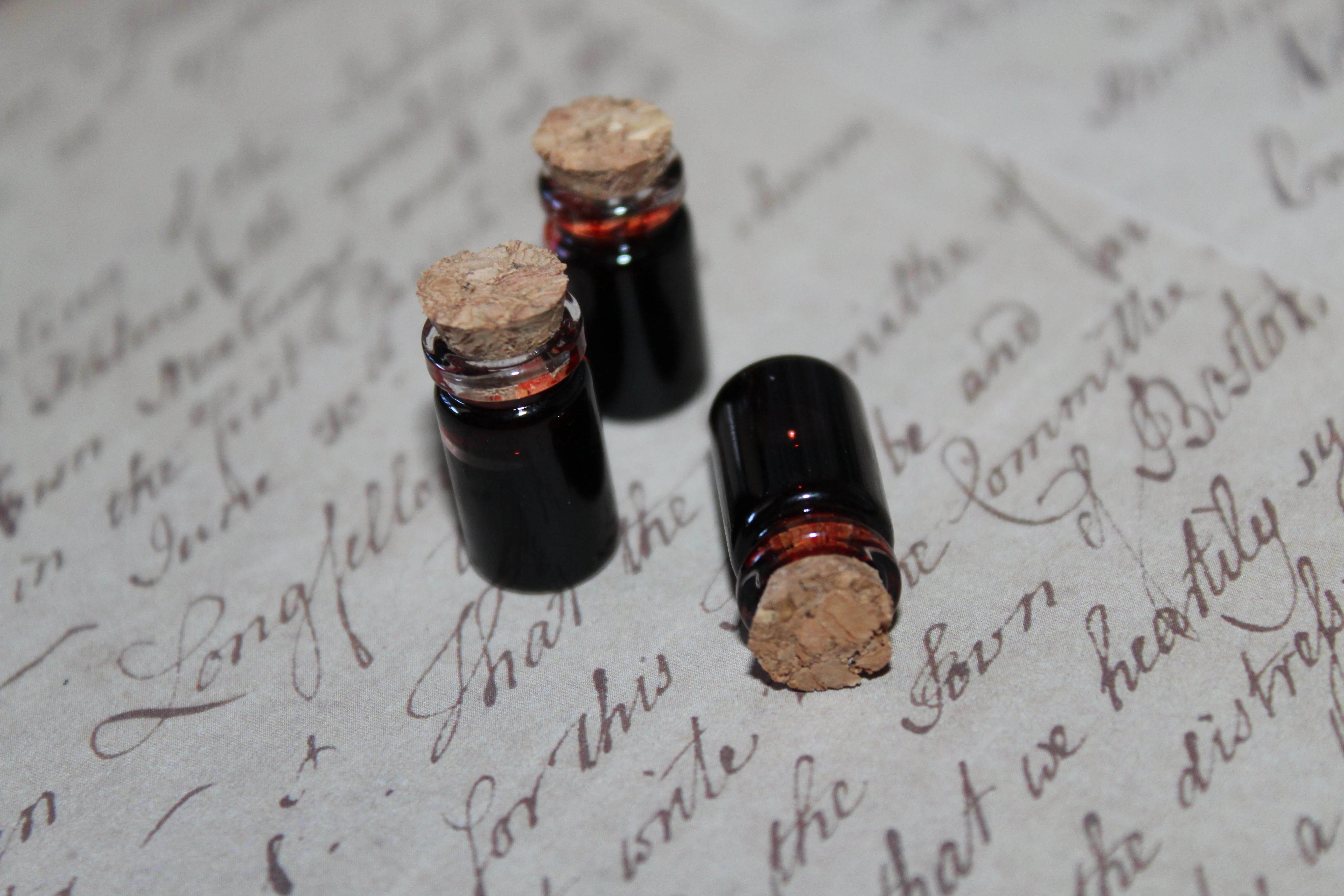 Fake Blood Pathology Mini Specimen Vials Pack of 3 - Image 2