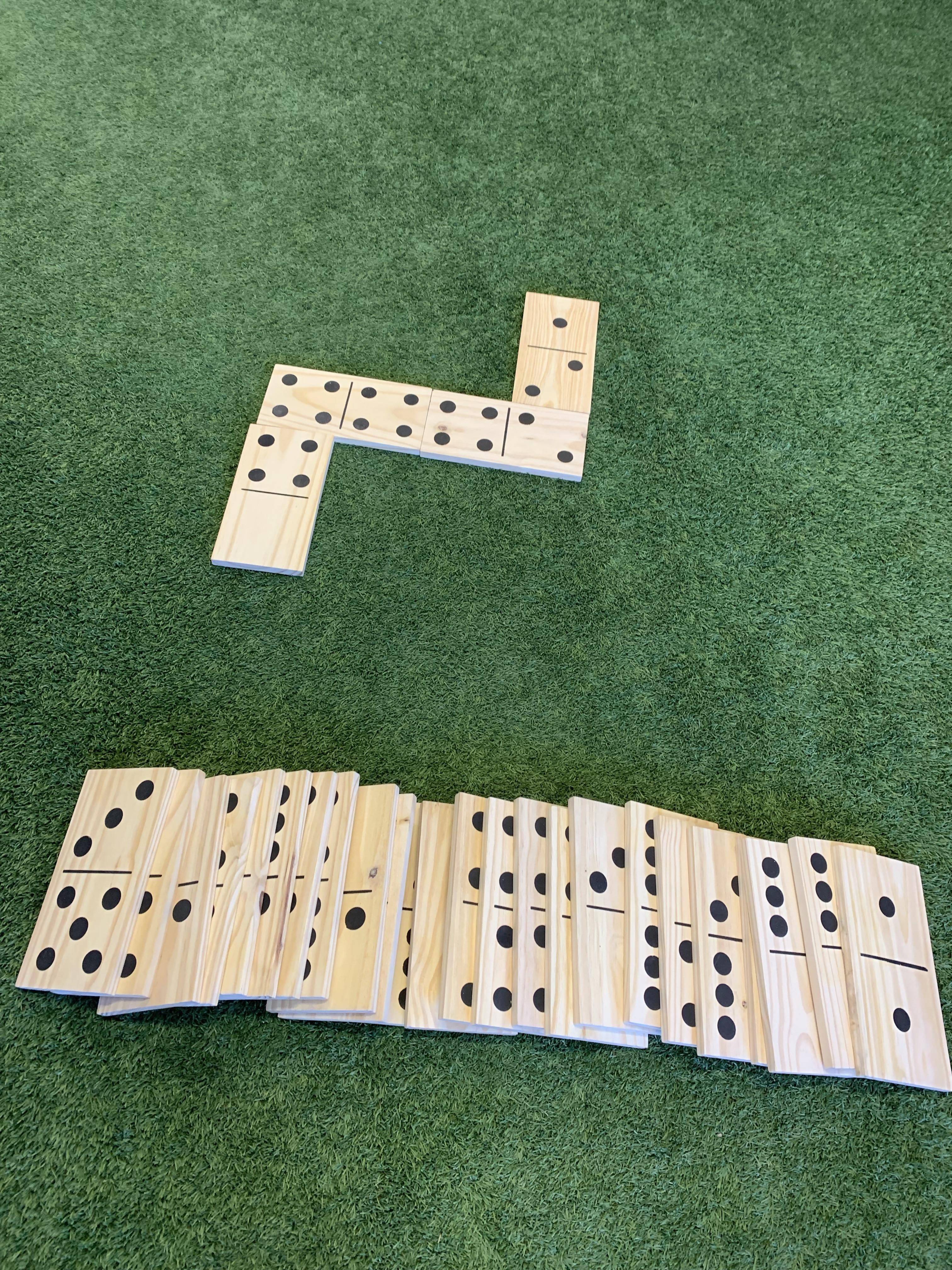 Giant Outdoor Dominoes Game Set with 28 Pieces 15cm - Image 5