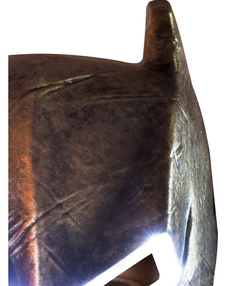 Batman Light Up Armoured Kids Mask - Image 3
