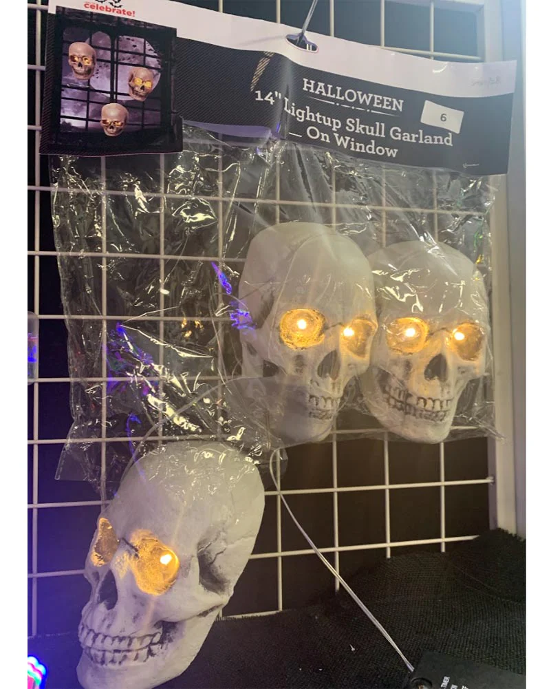 Light Up Skull Wall Hanging Decoration 35cm - Image 2