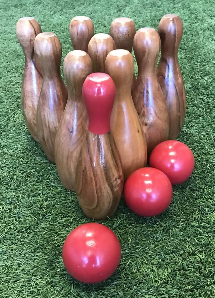 Outdoor Wooden Skittles Bowling Lawn Game Set - Image 4