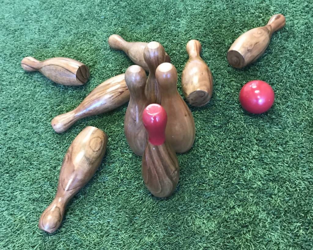 Outdoor Wooden Skittles Bowling Lawn Game Set - Image 5
