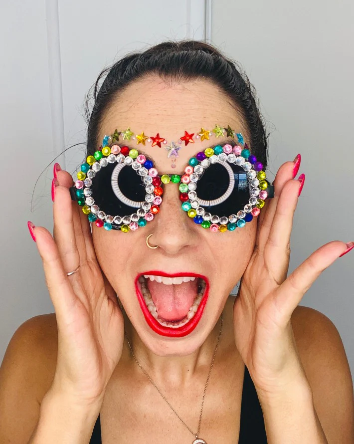 Over The Rainbow Jewelled Glasses - Image 3