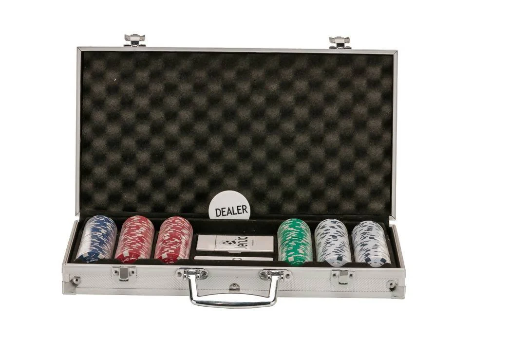 Poker Set With Aluminium Case - Image 2