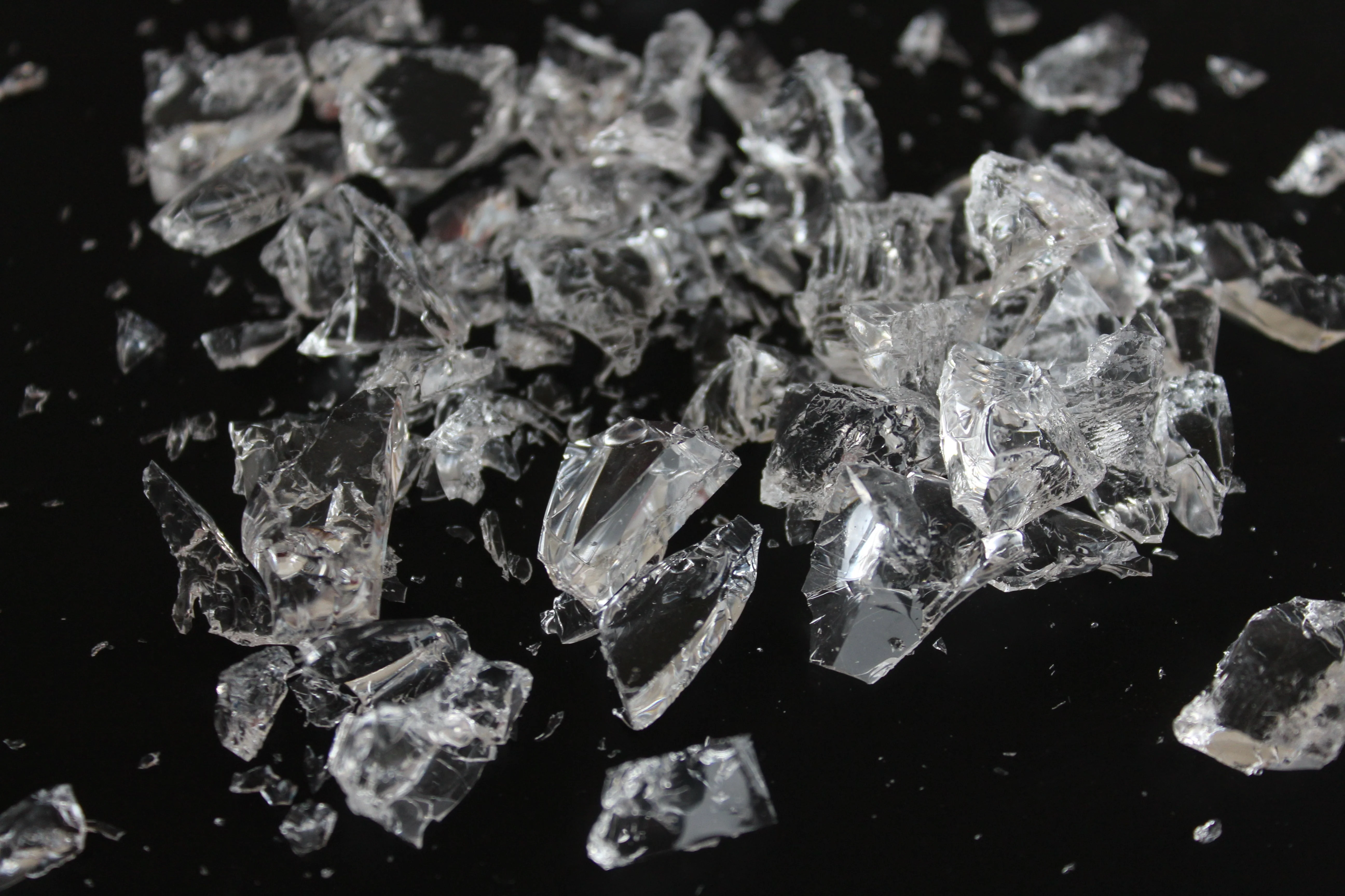 Shattered Silicone Glass Prop - Image 3