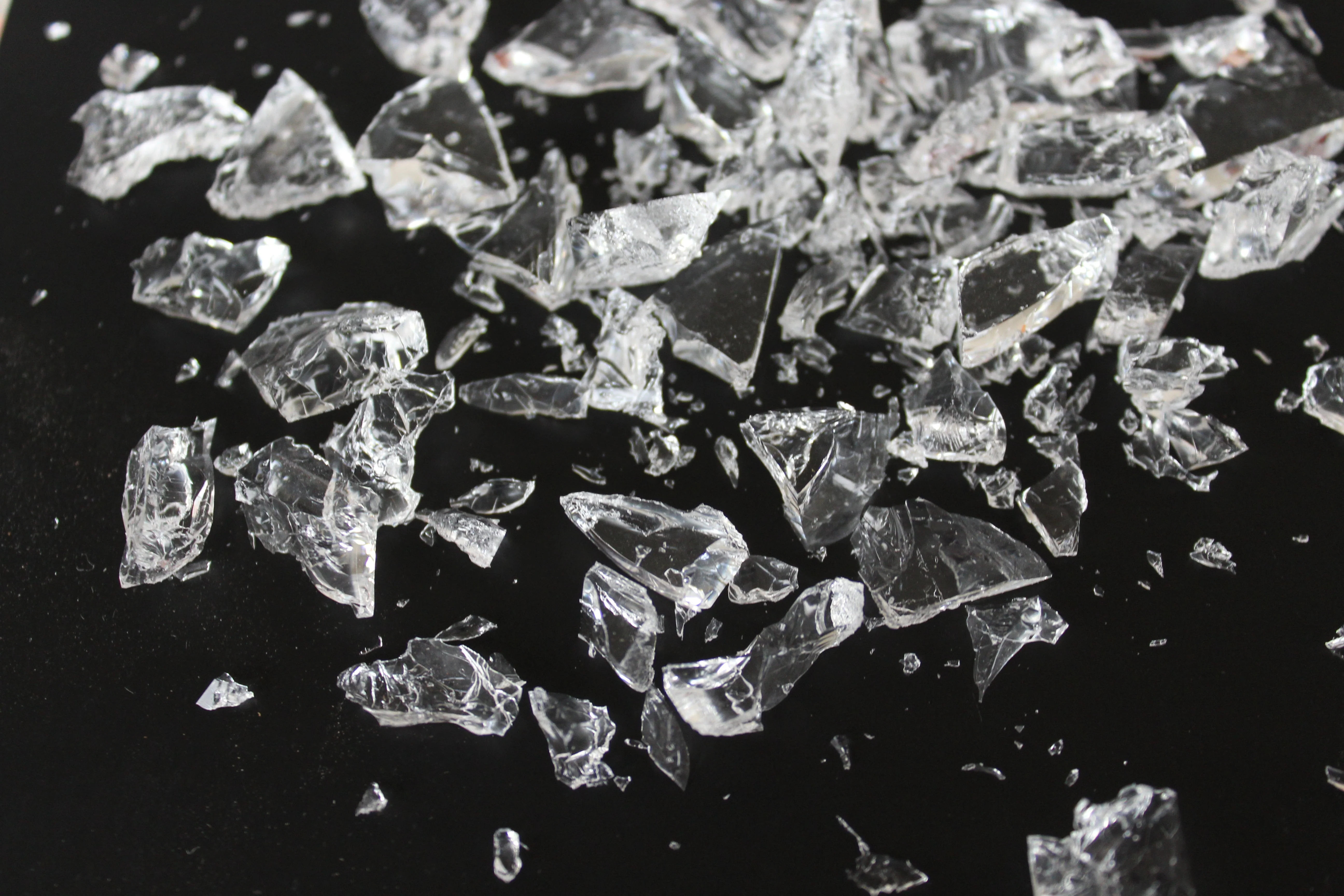 Shattered Silicone Glass Prop - Image 4