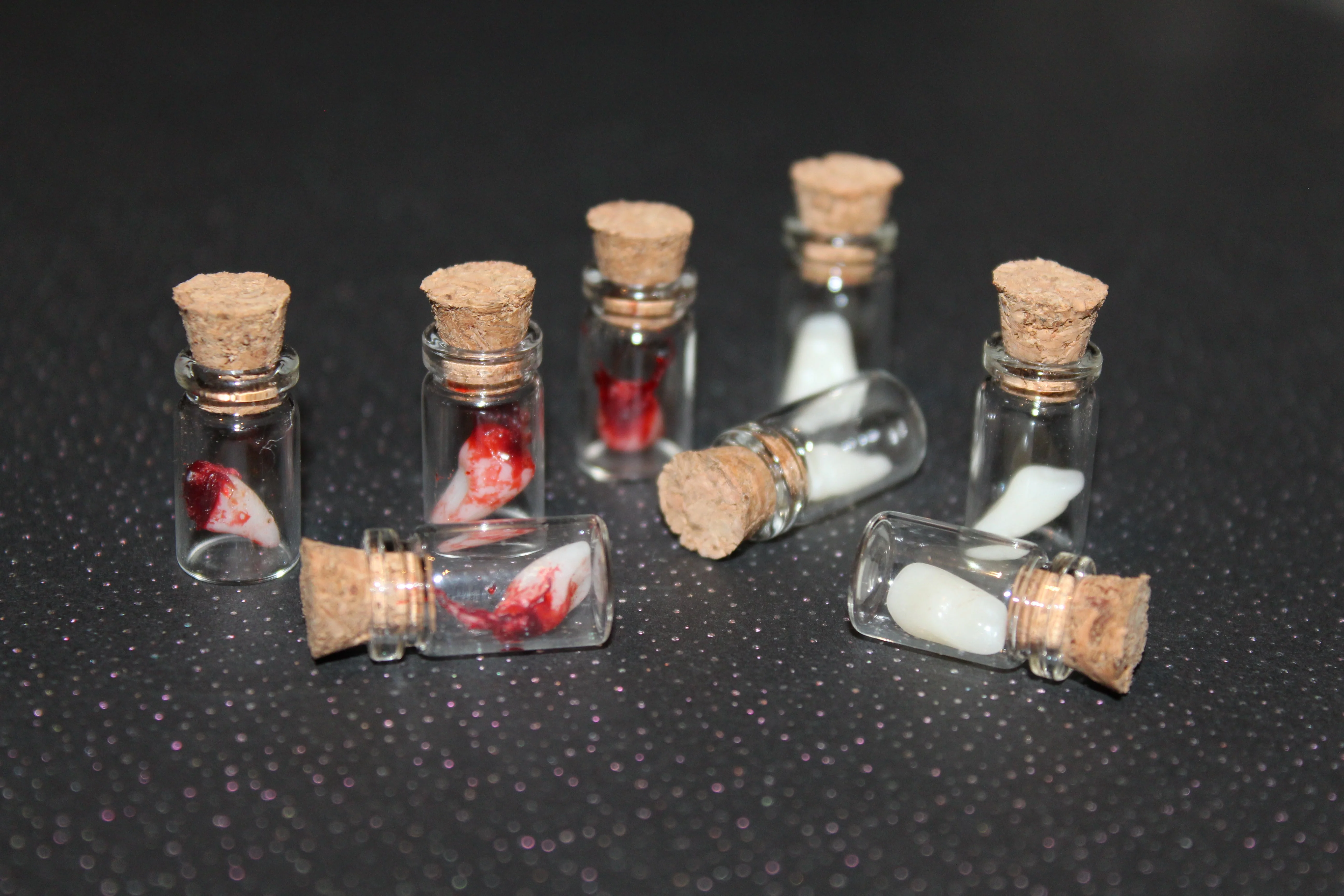 Variety Pack of Tooth Specimen Jars Prop - Image 3
