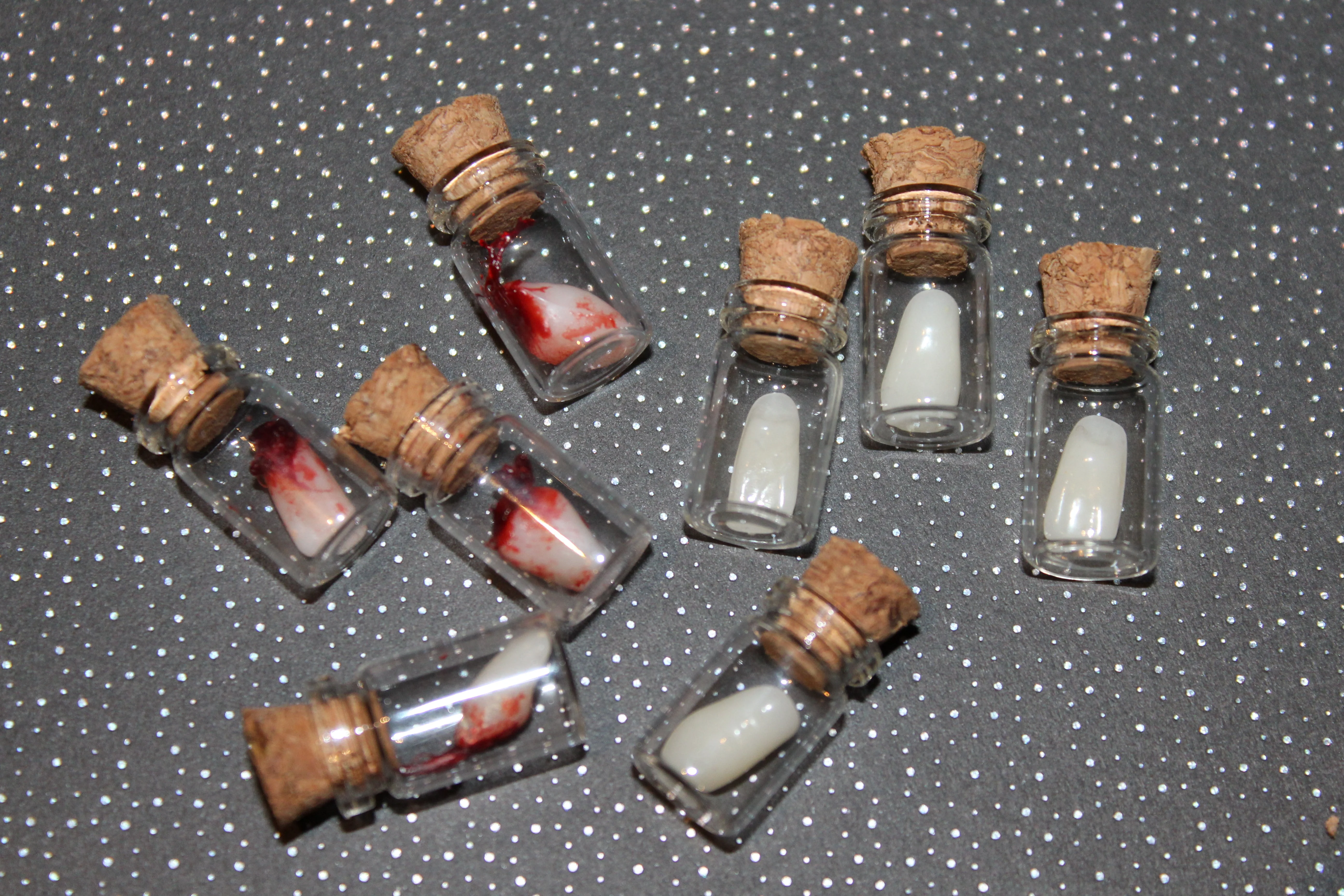 Variety Pack of Tooth Specimen Jars Prop - Image 7